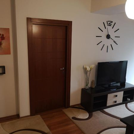 Hello Apartment Skopje Exteriör bild
